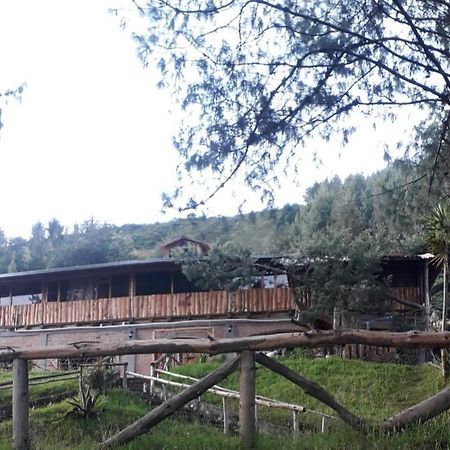 El Trapiche Hotel Sigchos ภายนอก รูปภาพ