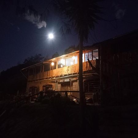 El Trapiche Hotel Sigchos ภายนอก รูปภาพ