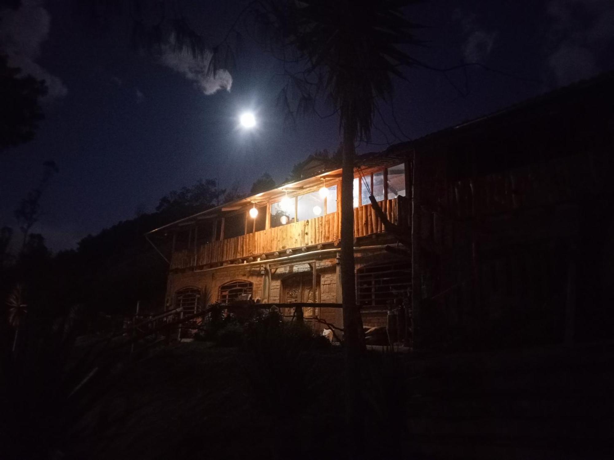 El Trapiche Hotel Sigchos ภายนอก รูปภาพ